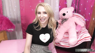 Alix Lynx is a delicious blondie stiffy cocksucker who can't stop having lovemaking with various folks