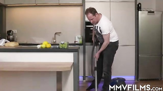 Platinum-Blonde stewardess with giant baps enjoys to deep-throat and rail meatpipe, before going to work