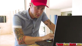 Diminutive nymph asked her excellent mate to fix her computer and let him rectal her in come back