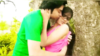 Mouth-Watering smooching Indian school damsel outdoor romance