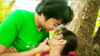 Mouth-Watering smooching Indian school damsel outdoor romance