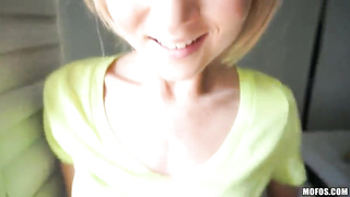 Super-Cute towheaded loves every time she perceives jizz-shotgun inwards her taut backside, after she got finger-tickled