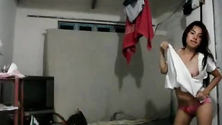 Pag-have fun Ng Mag-aaral Sa Cam trio