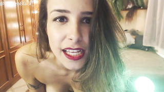 Gween Ebony is a delectable dame who luvs to do insane stuff on live web cam