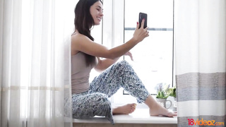 Alice Kelly is a glamorous dark-haired who doesn't mind humping various boys for some effortless money