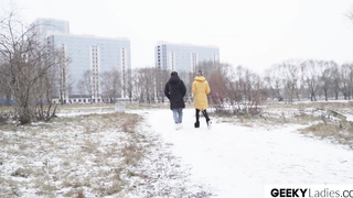 Nerdy chick riding dick before facial cumshot