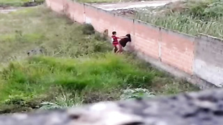 Crazy duo was caught on gauze while drilling in a public place, during the day