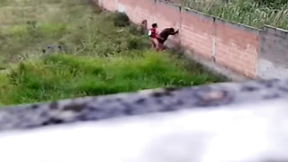 Crazy duo was caught on gauze while drilling in a public place, during the day
