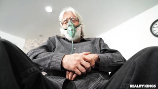 Crimson haired nurse, Vanna Bardot got slobber- roasted the other day, while taking care of her patients