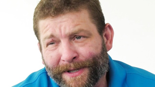 Hugetit trap babe gets gaping ass barebacked