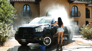 Plumbing Epic - Romi Rain's Truck Wash Escalate To Strong Hook-Up