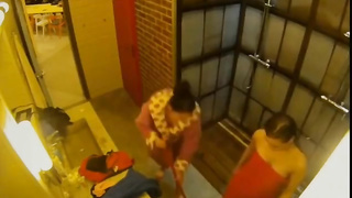 VV7 - Thick Brother-In-Law Hungary - Zsuzsa bare bathroom 02 - 2014-12-15