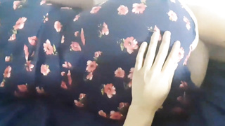 MI PRIMA d. EN VESTIDO RICO DE COLORES