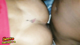 ATRIZ PORNÔ VAI EM CASA DE WAG FAZER SEXO ASS-FUCK COM SOLTEIROS