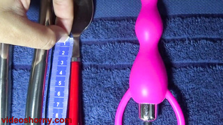 Playing to fuck cervix with big balls, carrot and dildo