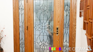 Kasey Miller is screaming while having casual romp with a stud she has recently faced