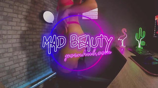 Super-Sexy chick with a cute caboose is switching underpants and posing in front of the camera