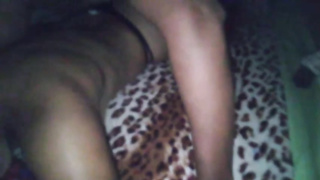 Nasty, first-timer man is munching his gf's gash in the middle of the night, just for joy