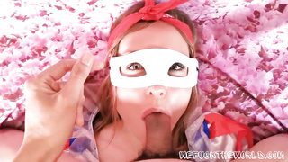 Snow White gets facefucked