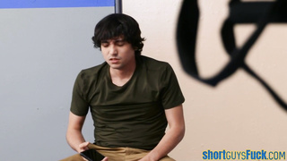 Booty MILF sucks and rides lil guy after fitness