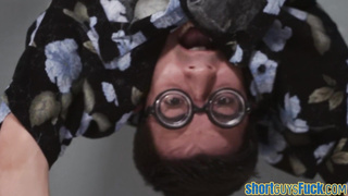 Hugetits MILF security threeway fucked by lil guy