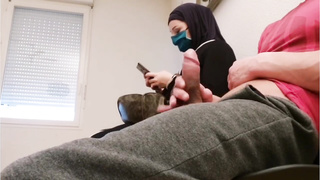 Freak physician puts a covert camera in his waiting guest room, this muslim breezy will be caught crimson-passed with empty French ball