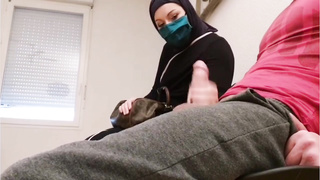 Freak physician puts a covert camera in his waiting guest room, this muslim breezy will be caught crimson-passed with empty French ball