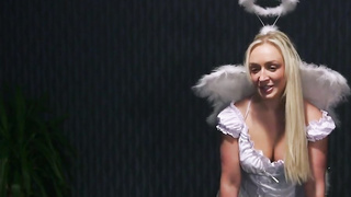 CFNM euro babes giving heavenly blowjob to hung sub