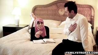 Muslim honey is in love with her investigating friend and would like to have lovemaking with him